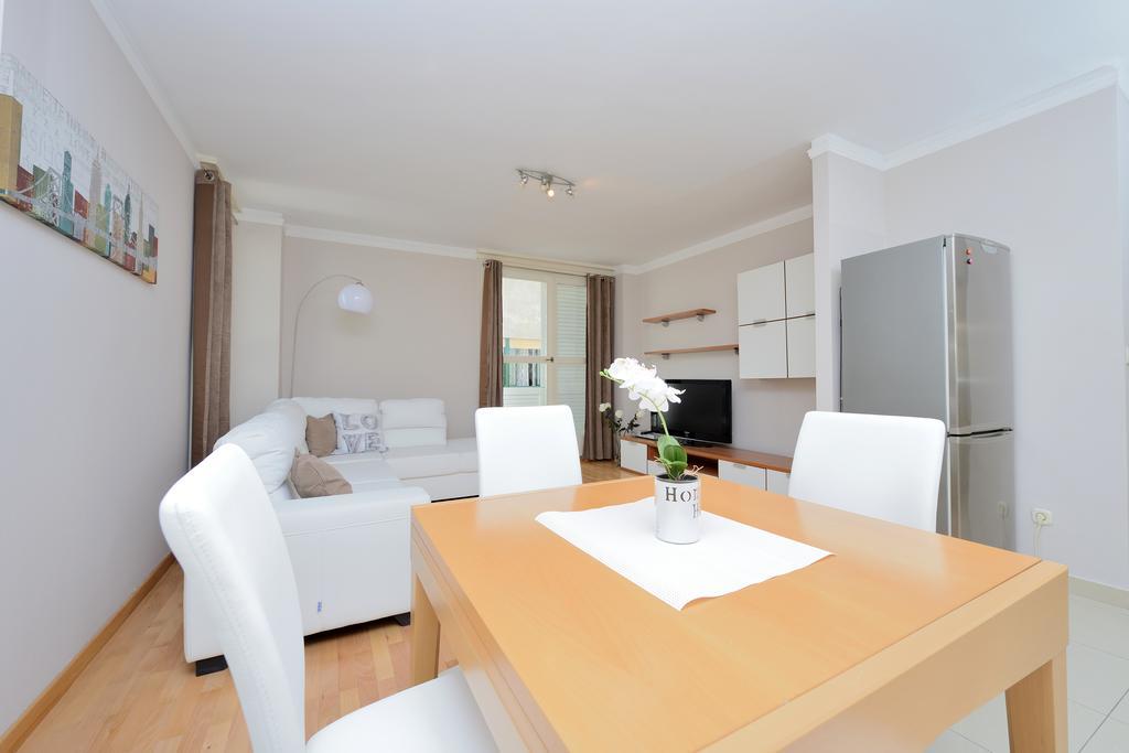 زادار Apartment Kalelarga الغرفة الصورة